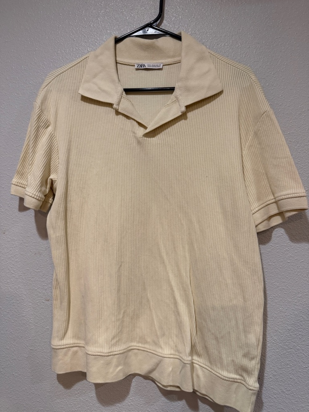 Zara Men’s Light Cream Ribbed Polo